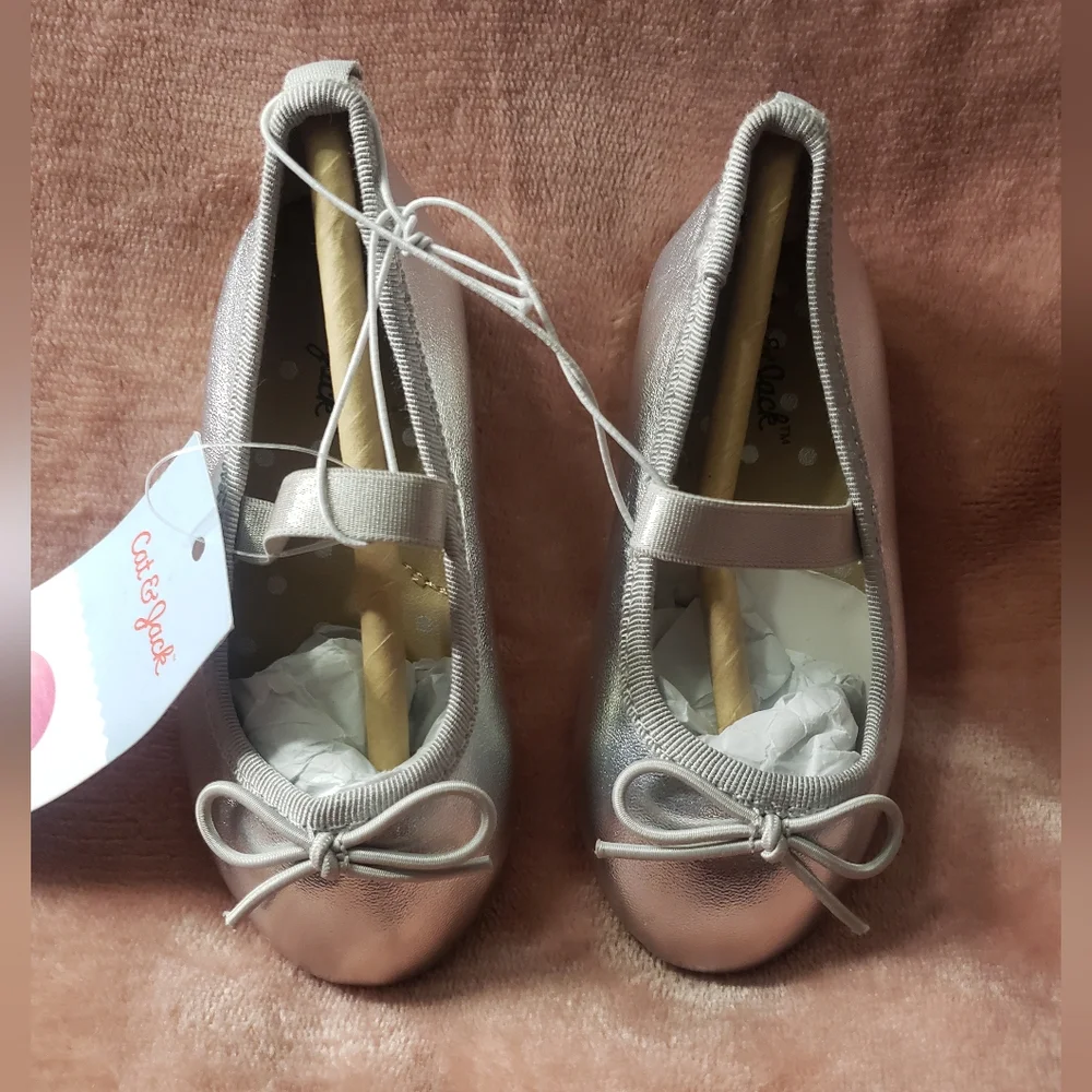 Cat & Jack Silver Kids Ballet Flats